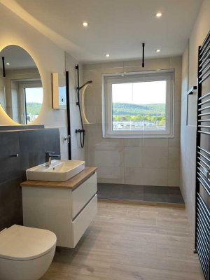 Modernisierte 3-Zi.-Whg. mit Gäste-WC und EBK