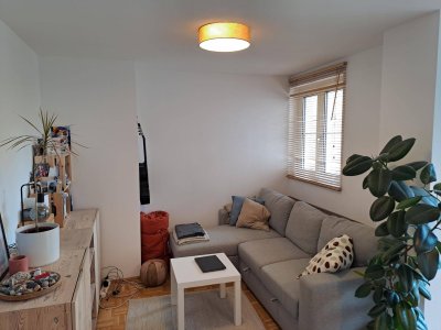 Charmante gemütliche Zwei-Zimmer-Dachgeschoßwohnung in toller Lage