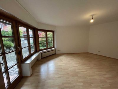 Nette 2 Zimmer-Wohnung mit Terrasse