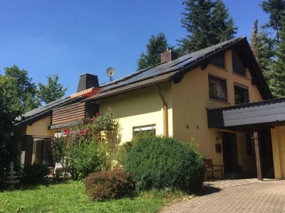 Ihr Haus mit viel Platz und viel Potential wartet auf Sie!