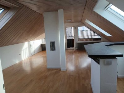 Charmante 1-Zimmer Dachgeschosswohnung in Reutlingen