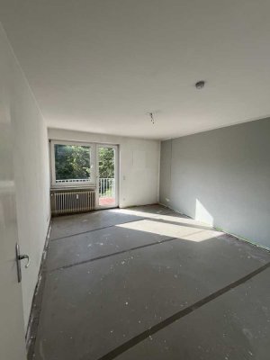 2 Zimmer-Küche-Bad-Wohnung mit Balkon in zentraler Lage zu vermieten