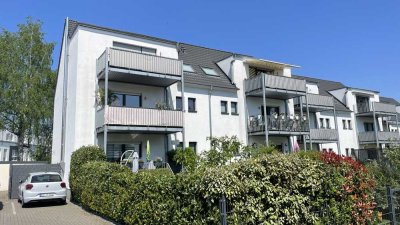 Helle 3,5 Zimmer-Wohnung mit zwei Sonnenbalkonen, 2 Bädern und Stellplatz