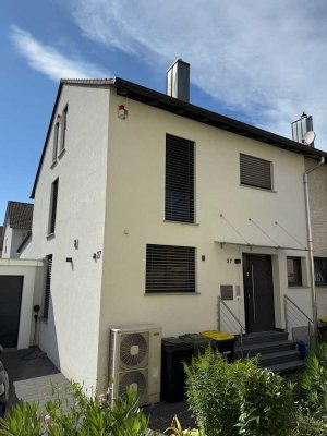 Luxuriöses 6-Zimmer Reiheneckhaus in Kirchheim am Neckar