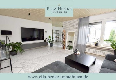 Schöner, top gepflegter Bungalow mit Sauna, Garten, Keller + Garage.