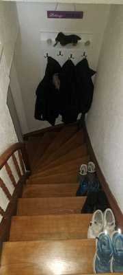 2-Zimmer Wohnung in Lenningen Mobiliar kann auf Wunsch zum Teil übernommen werden.
