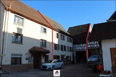 Rechte Seite eines modernen Vierfamilienhauses – Komplett saniert und vielseitig nutzbar!
