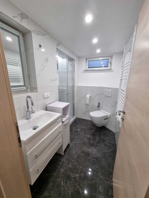 Helle, große 3 ZKB Soutterain Wohnung am Waldrand von Maxdorf. 86m2 mit großer Terasse im Grünen