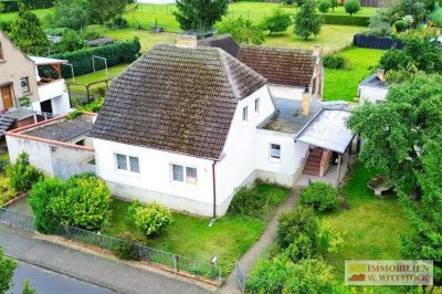 RESERVIERT Grundstück mit EFH und Nebengelass in ruhiger Ortsrandlage mit Weitblick