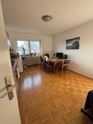 Geschmackvolle 2-Raum-DG-Wohnung mit Einbauküche in Bochum