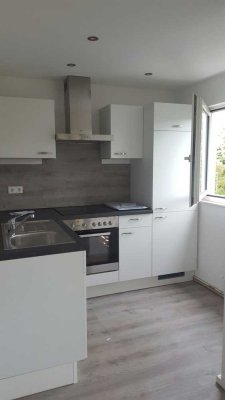 *Schöne* 2-Zimmer-Wohnung mit Balkon und EBK in Waiblingen