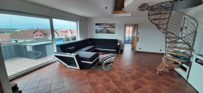 Exklusives Penthouse im Maisonette-Stil mit Panoramablick und luxuriösem Wohnkomfort