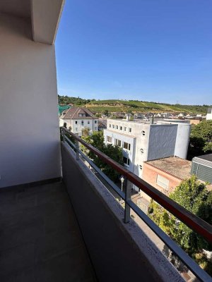 Ruhige und exklusive Dachgeschosswohnung mit Aufzug mitten in der City