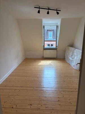 Exklusive, vollständig renovierte 3-Zimmer-Dachgeschosswohnung in Mannheim