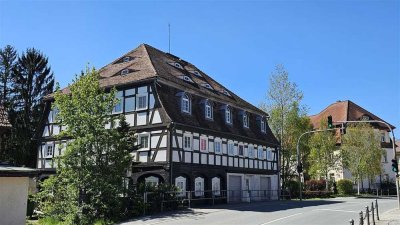 Schlaufuchs gesucht für  Denkmal- Fachwerkhaus mit 6 WE  + Laden!