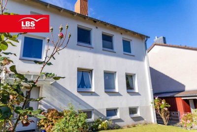Modernisierte Maisonette mit Loggia und Garage in Bahnhofsnähe
