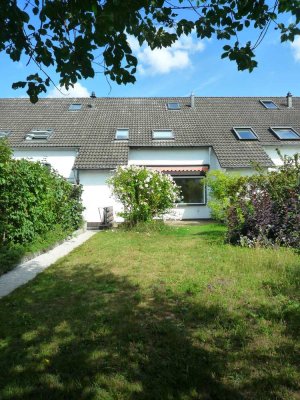 * RETHEN * Reihenhaus mit viel Potential in bester Lage für junge Falilien