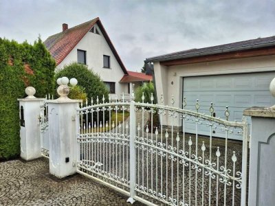 Ruhige Doppelhaushälfte in bester Lage von Meusdorf