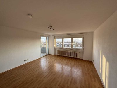 Helle 3,5-Zimmer-Wohnung mit Balkon in Steinbach (Taunus) - von privat