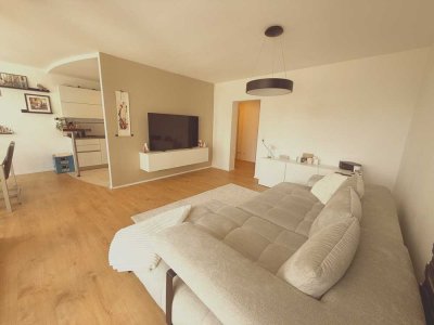 Exklusive 3-Zimmer-Erbpachtwohnung mit gehobener Innenausstattung mit Balkon ohne Maklergebühren
