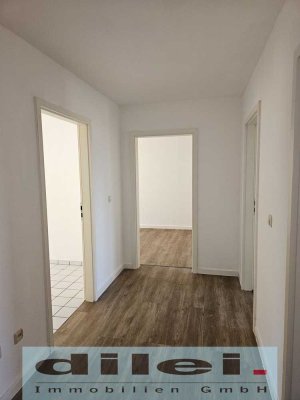 **PF-Maihälden**Gepflegte 3-Zi.-Wohnung mit Balkon und TG-Stellplatz**