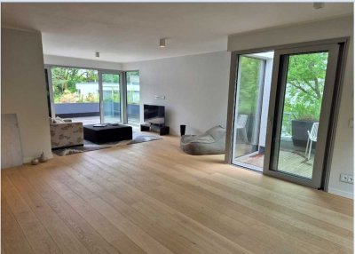 Lichtdurchflutetes Penthouse in Berlin-Grunewald: 
Moderner Luxus mit 30 m² Rundum-Terrasse