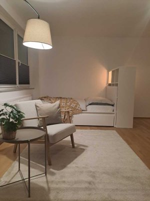 Top Lage 1-Zimmer-Wohnung in Aschaffenburg – Voll möbliert, Einbauküche und Balkon