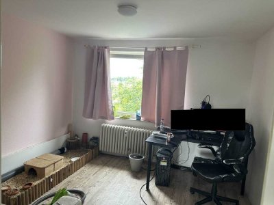 Exklusive 3-Raum-DG-Wohnung mit Balkon in Bremen