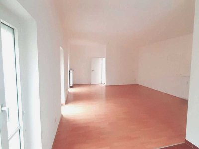 Helles, geräumiges Appartement im Stadtkern von Deggendorf