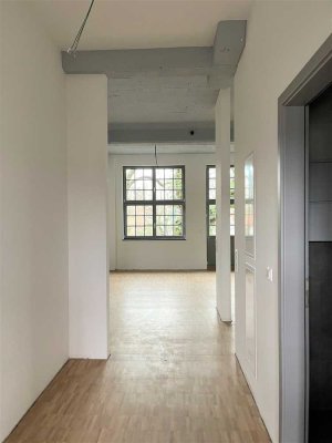 *ERSTBEZUG* Wundervolle Souterrainwohnung mit FBH, Terrasse, Balkon & Gäste-Bad! WE 01