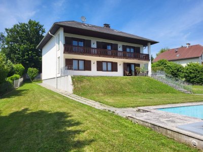 GEPFLEGTES EIN- ODER ZWEIFAMILIENHAUS MIT POOL UND FERNBLICK