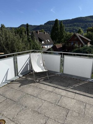 Attraktive und gepflegte 3-Zimmer-DG-Wohnung mit EBK in Lenningen