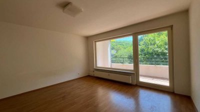 Gepflegte & Helle 2-Zimmer-Wohnung mit Balkon in Velbert