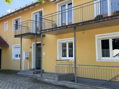 Große, moderne 1-Zimmer Wohnung mit Garten im Souterrain