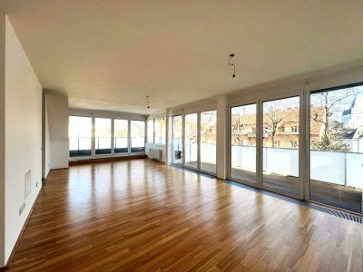 Penthouse-Wohnung (4 Zi./3 Schlafzi.) in Hietzing mit Terrassen und Klima in Ruhelage