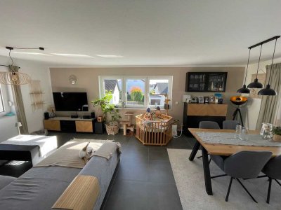 Moderne 4-Zimmer Wohnung mit eigenem Garten in Dettenheim