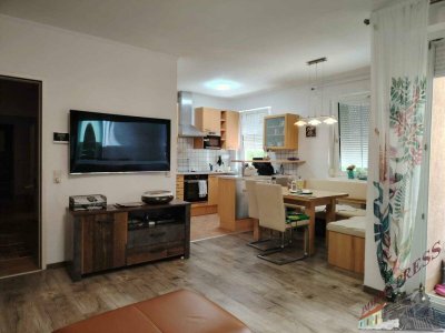 Koffer packen und einziehen - sonnige 3 Zimmer-Wohnung mit 5m² Balkon und KFZ-Stellplatz wartet auf Sie!
