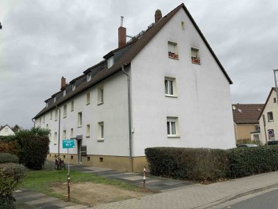 Helle 2,5 Zimmerwohnung mit Loggia