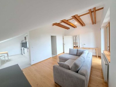 Erstbezug nach Sanierung: voll möbelierte 2-Zi-Wohnung mit Balkon in Velden