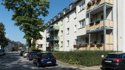 Hübsche Dachgeschoss-Maisonettewohnung mit Balkon und Stellplatz