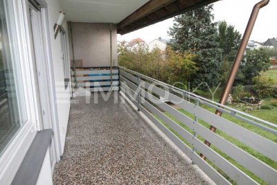 ** Wohnperle mit großem Balkon und Gartennutzung **