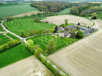 Gutshof samt separatem Wohnhaus im östlichen Ruhrgebiet