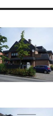 Gemütliche Dachgeschosswohnung 3ZKB mit Garage und Gartennutzung