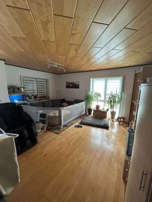 Helle 3-Zimmer Wohnung mit Balkon nahe Stadt HDH