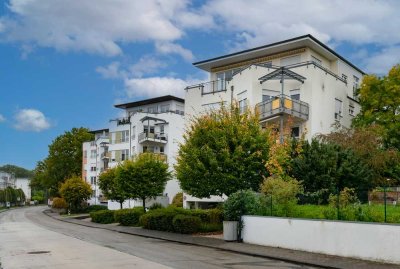 Schuch Immobilien - Sonnige 3 ZKBT mit eigenem Garten in Kohlheck