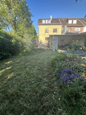 Modernes Einfamilienhaus in 52353 Düren, mit wunderbarem Garten