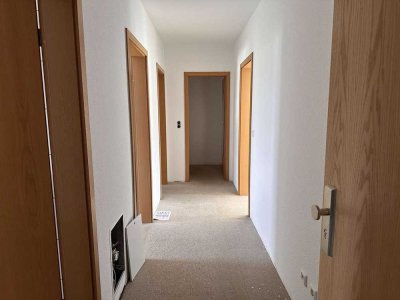 Tolle Stadtwohnung mit Balkon und Aufzug - Renovierung erfolgt