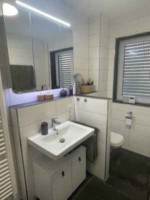 Moderne Wohnung mit 3,5 Zimmern sowie Balkon und Einbauküche in Leingarten