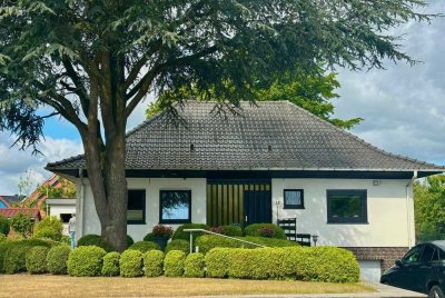 Modernisiertes Einfamilienhaus mit Garage in Groß Vollstedt