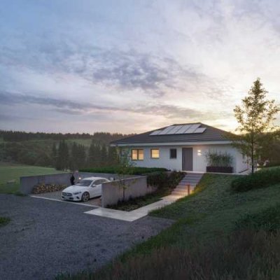 Bien-Zenker Bungalow: Ihr neues Zuhause in Burgs grüner Oase